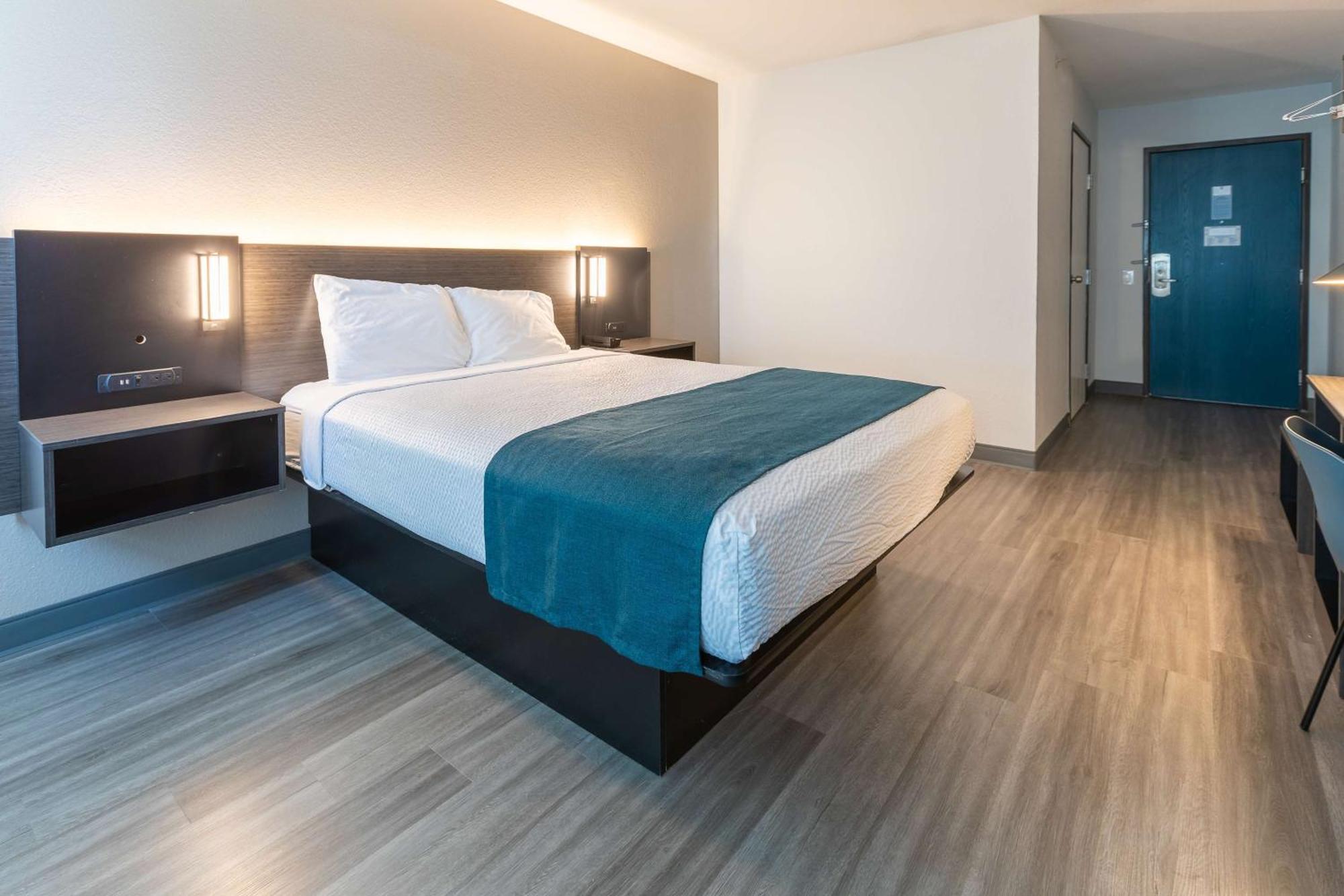 6-fort Lupton, Co Hotel 2*