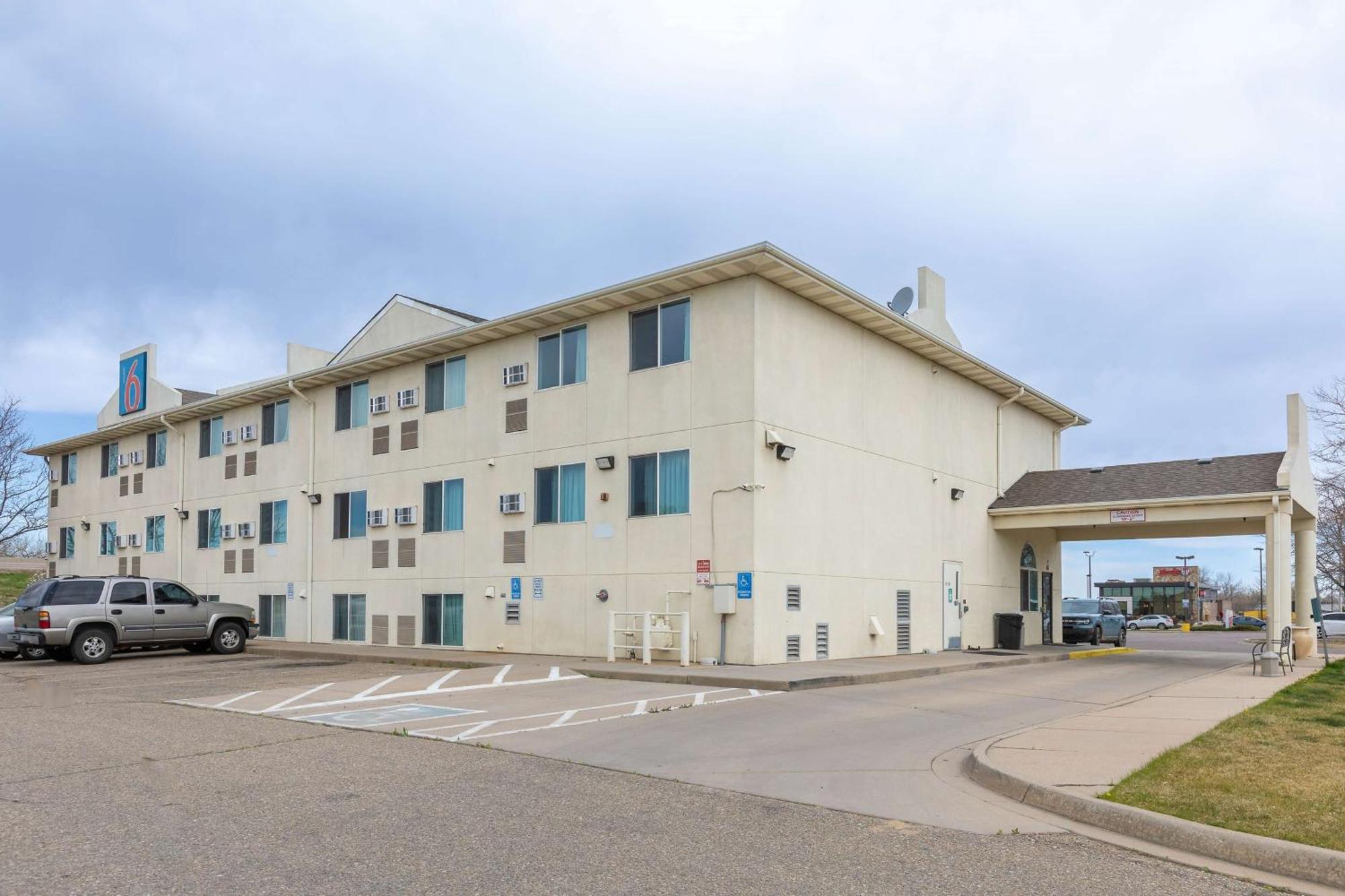 Hotel 6-fort Lupton, Co 2*