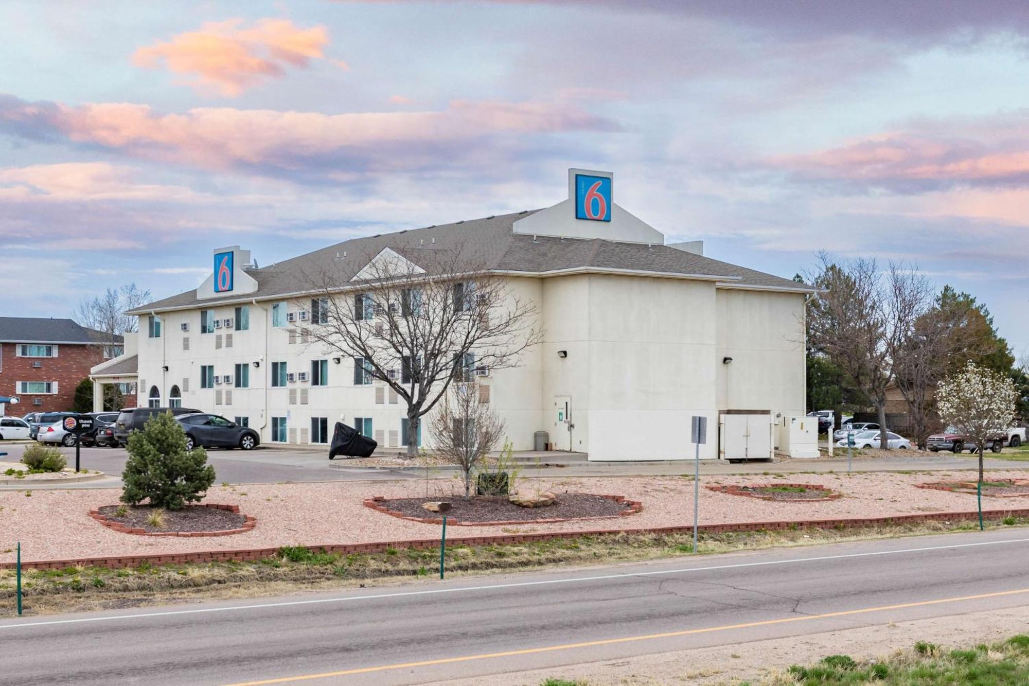 6-fort Lupton, Co Hotel